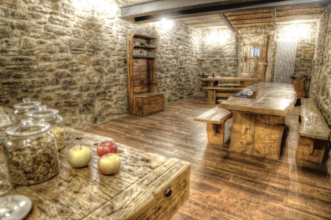 Cascina Del Sole Villa Asso ภายนอก รูปภาพ